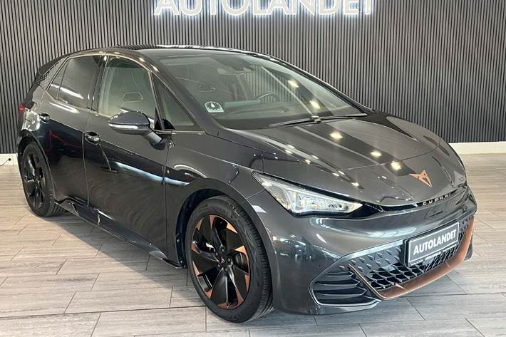 Sort Cupra Born fra 2023