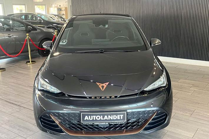 Sort Cupra Born fra 2023