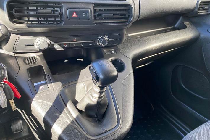 Sort Citroën Berlingo fra 2019