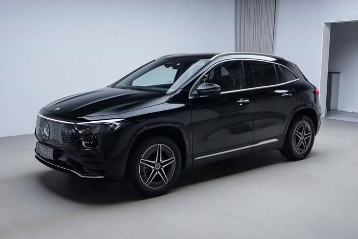 Sort Mercedes EQA250+ fra 2025