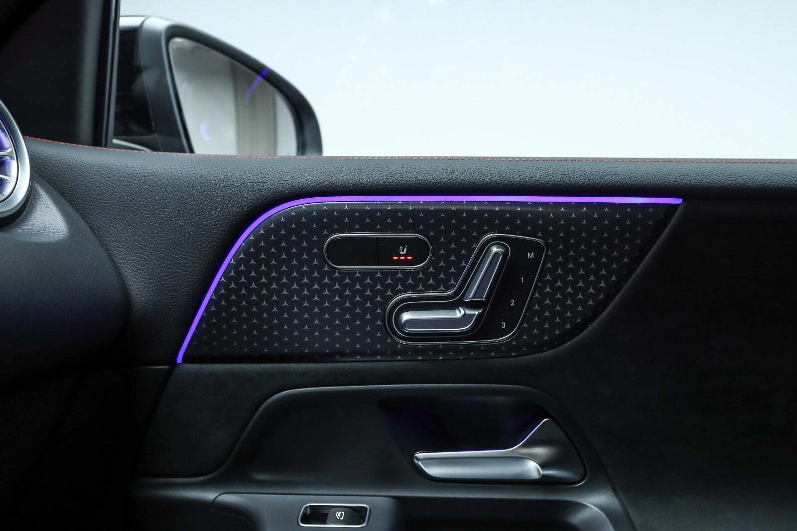 Sort Mercedes EQB250+ fra 2026