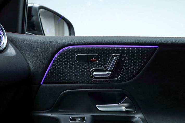 Sort Mercedes EQB250+ fra 2026