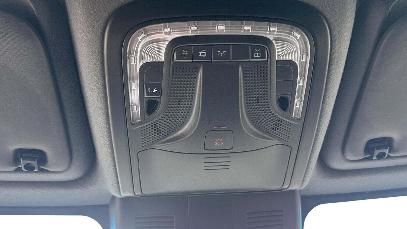 Hvid Mercedes Sprinter 317 fra 2023