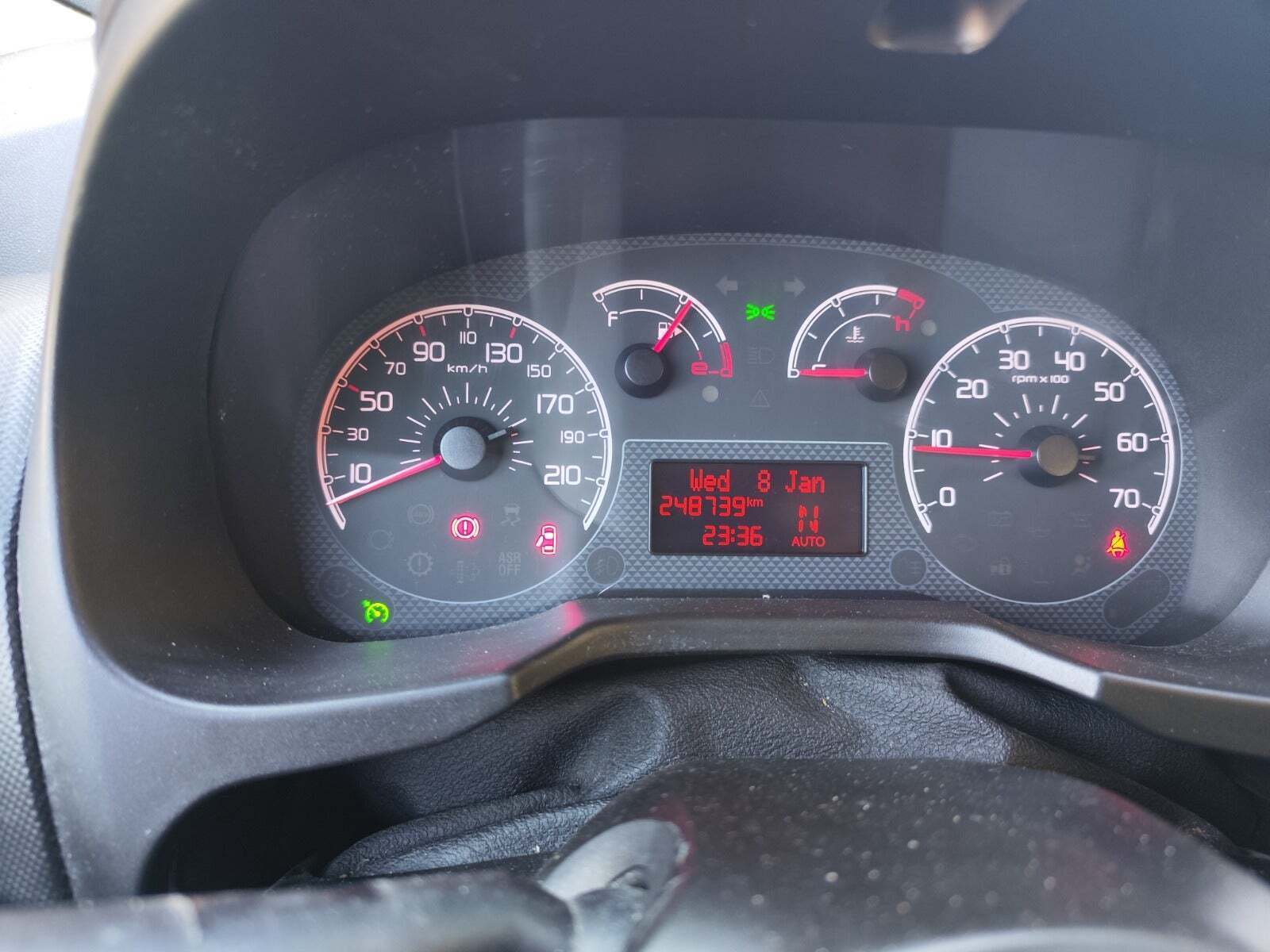 Gul Fiat Qubo fra 2015