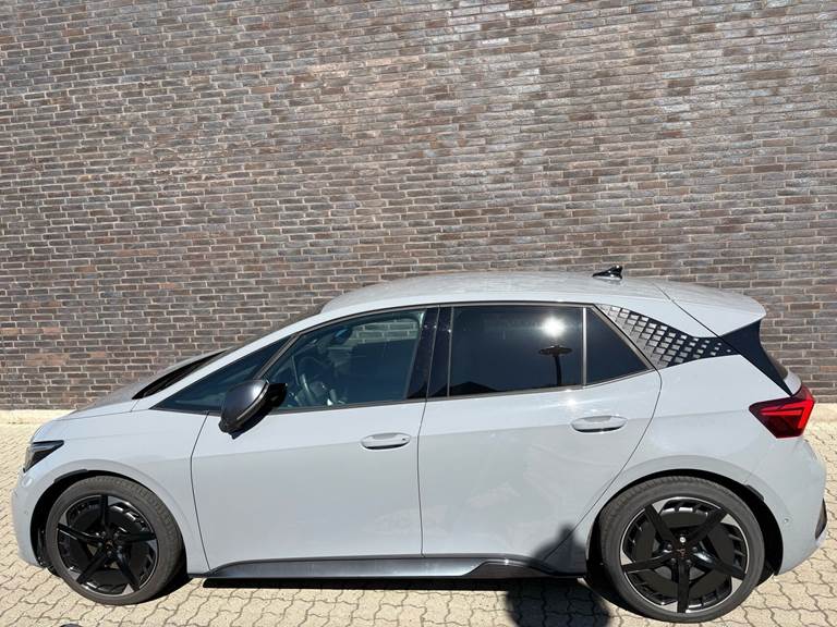 Cupra Born EL Pasión 231HK 5d Aut.