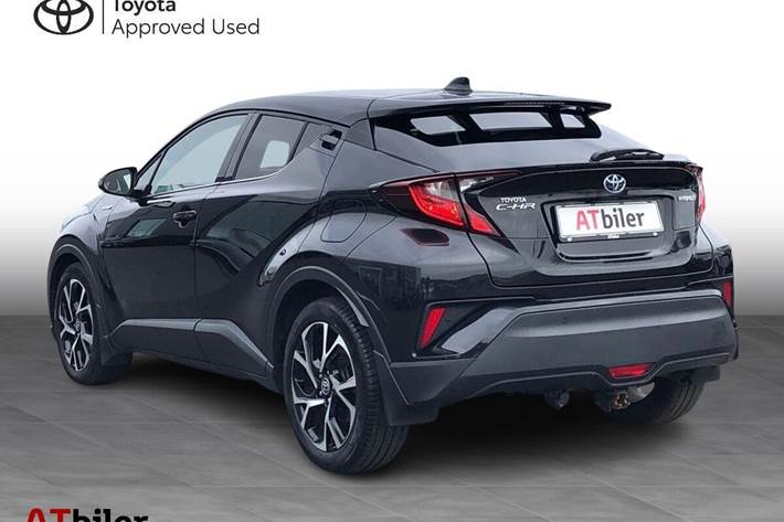 Sort Toyota C-HR fra 2021