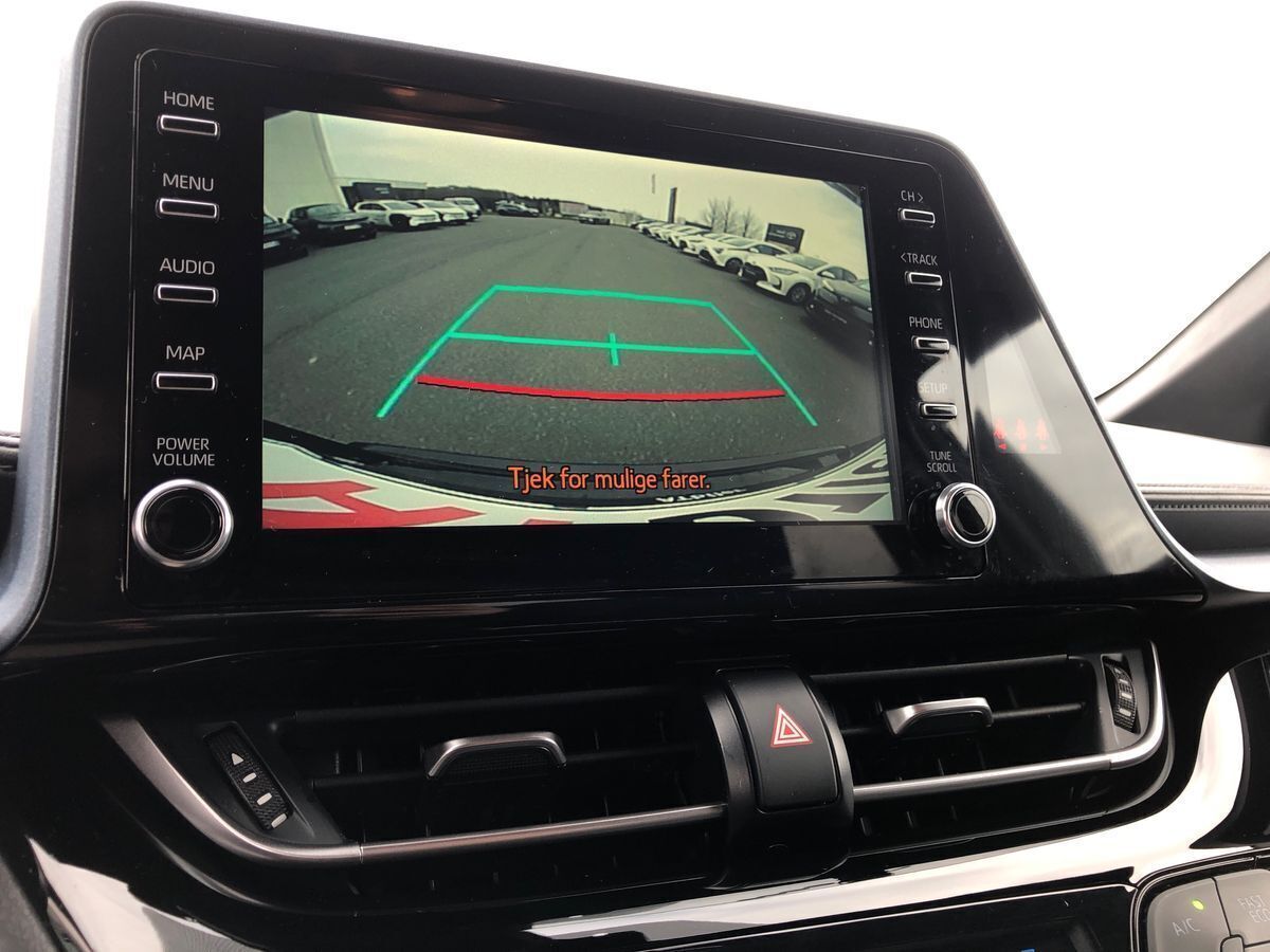 Sort Toyota C-HR fra 2021