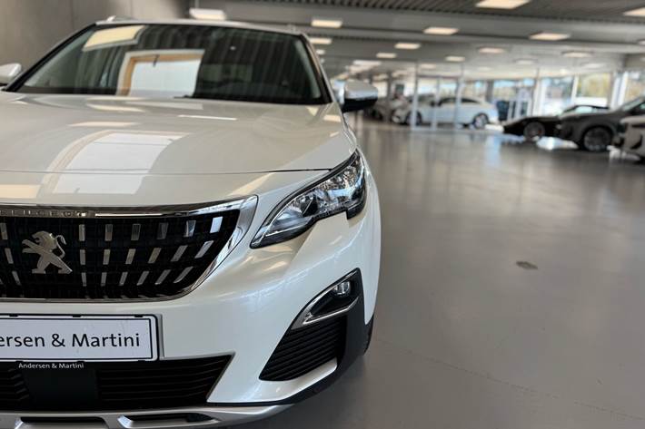 Hvid Peugeot 3008 fra 2020