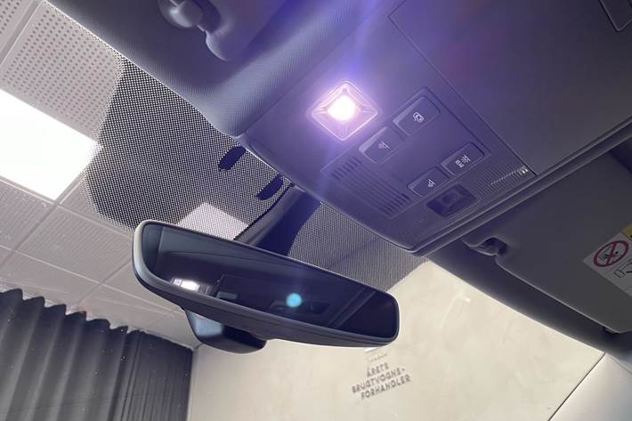 Blå VW Golf fra 2019