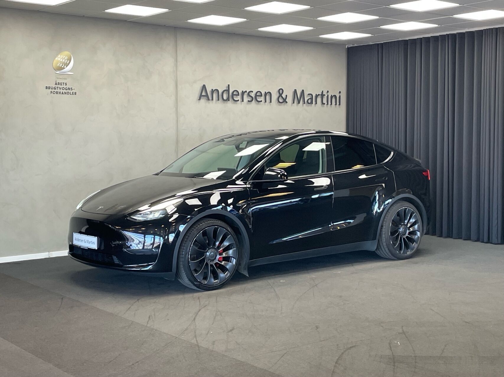Tesla Model Y EL Performance AWD 534HK 5d Aut.