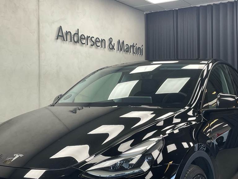 Tesla Model Y EL Performance AWD 534HK 5d Aut.