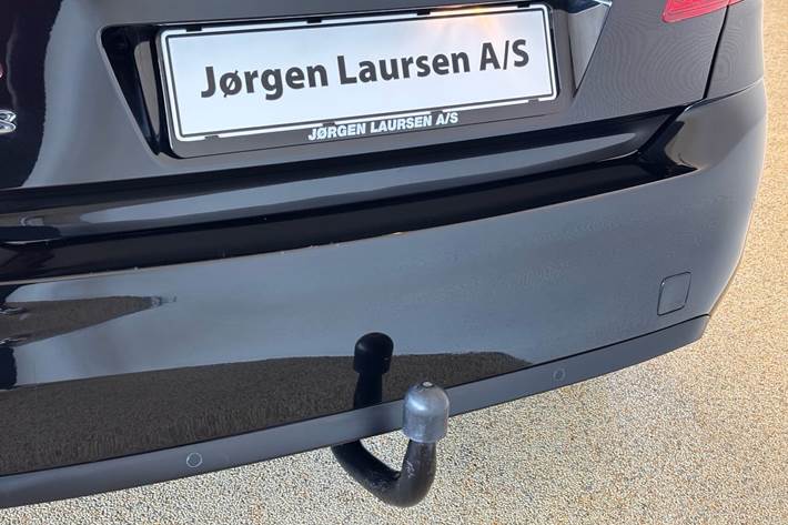 Sort Peugeot 308 fra 2019