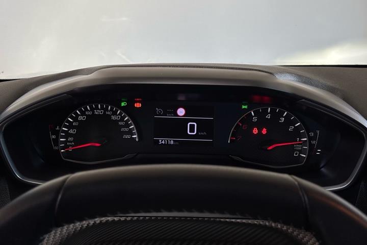 Grå Peugeot 208 fra 2021