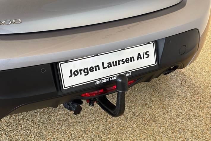 Grå Peugeot 208 fra 2021