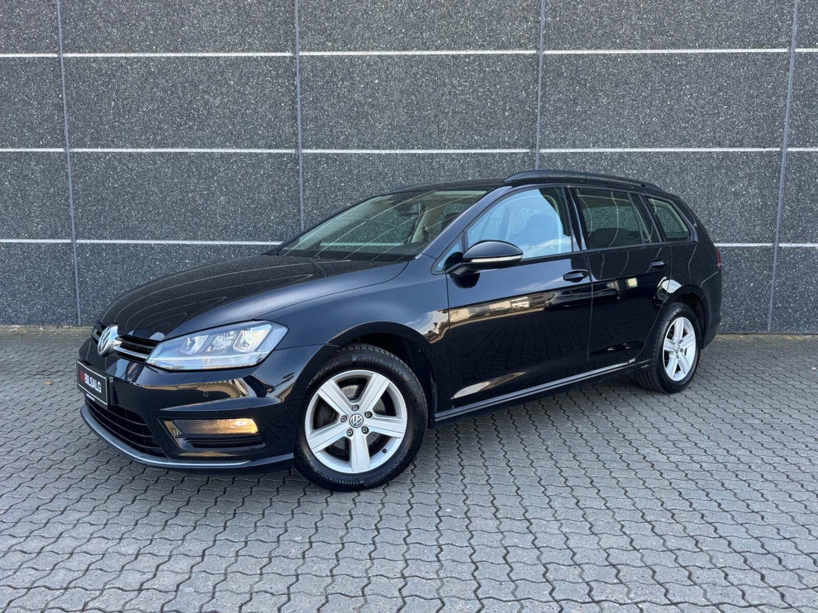 Sort VW Golf VII fra 2016