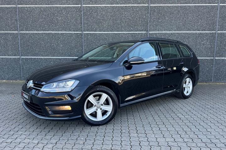 Sort VW Golf VII fra 2016