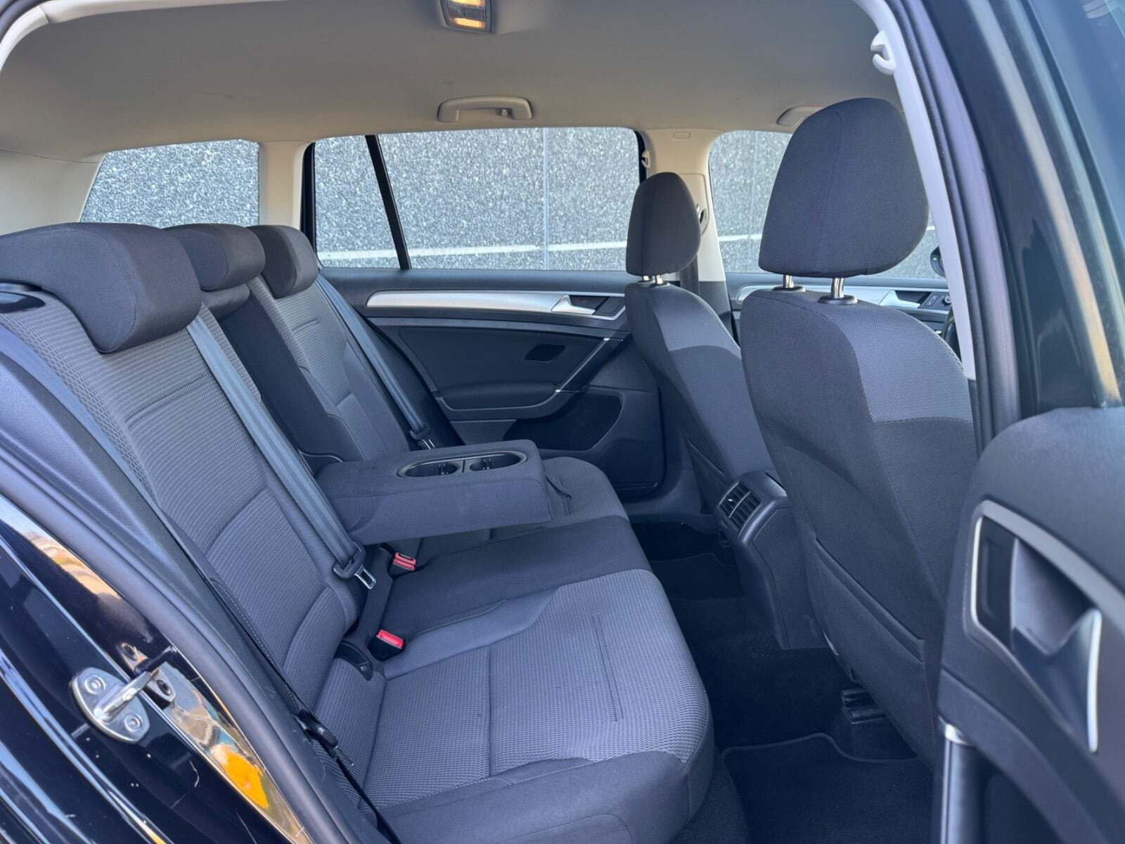 Sort VW Golf VII fra 2016