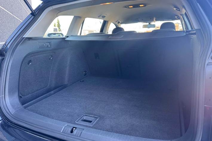 Sort VW Golf VII fra 2016