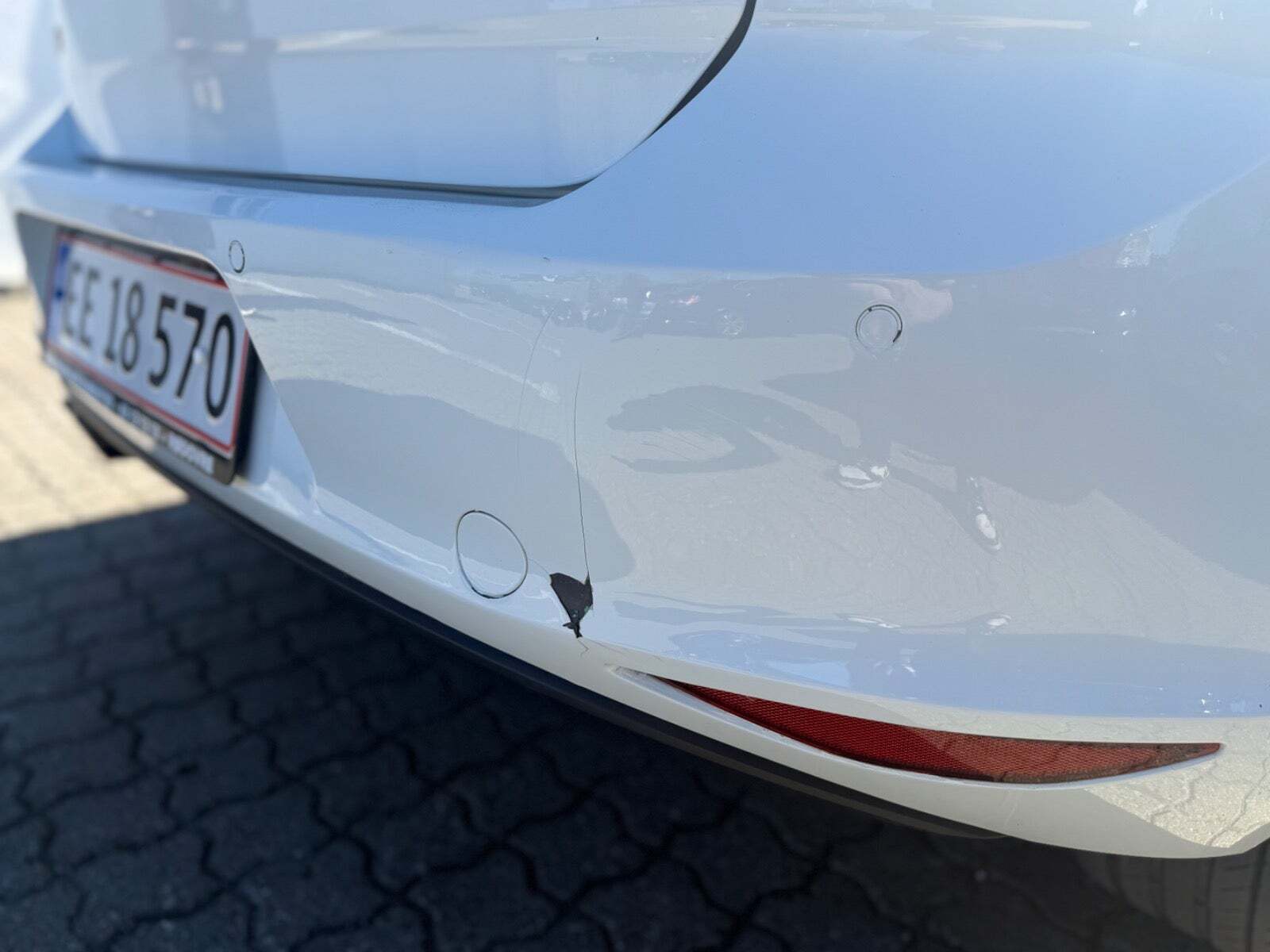 Hvid VW Golf VII fra 2015