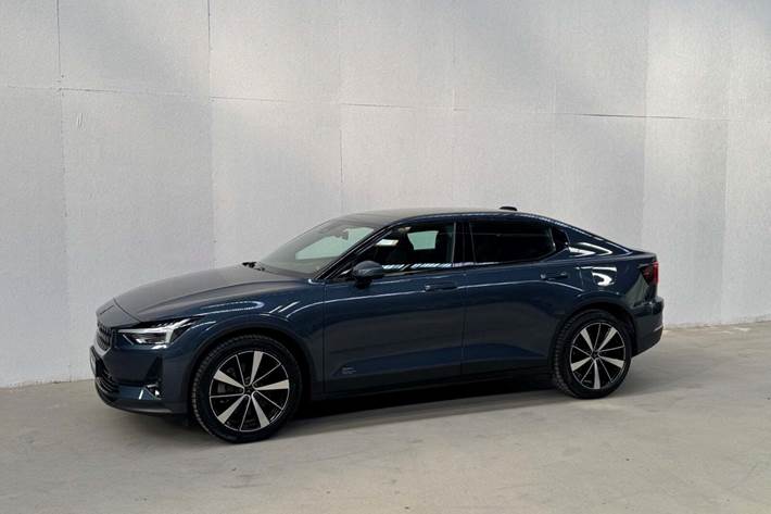 Blå Polestar 2 fra 2022