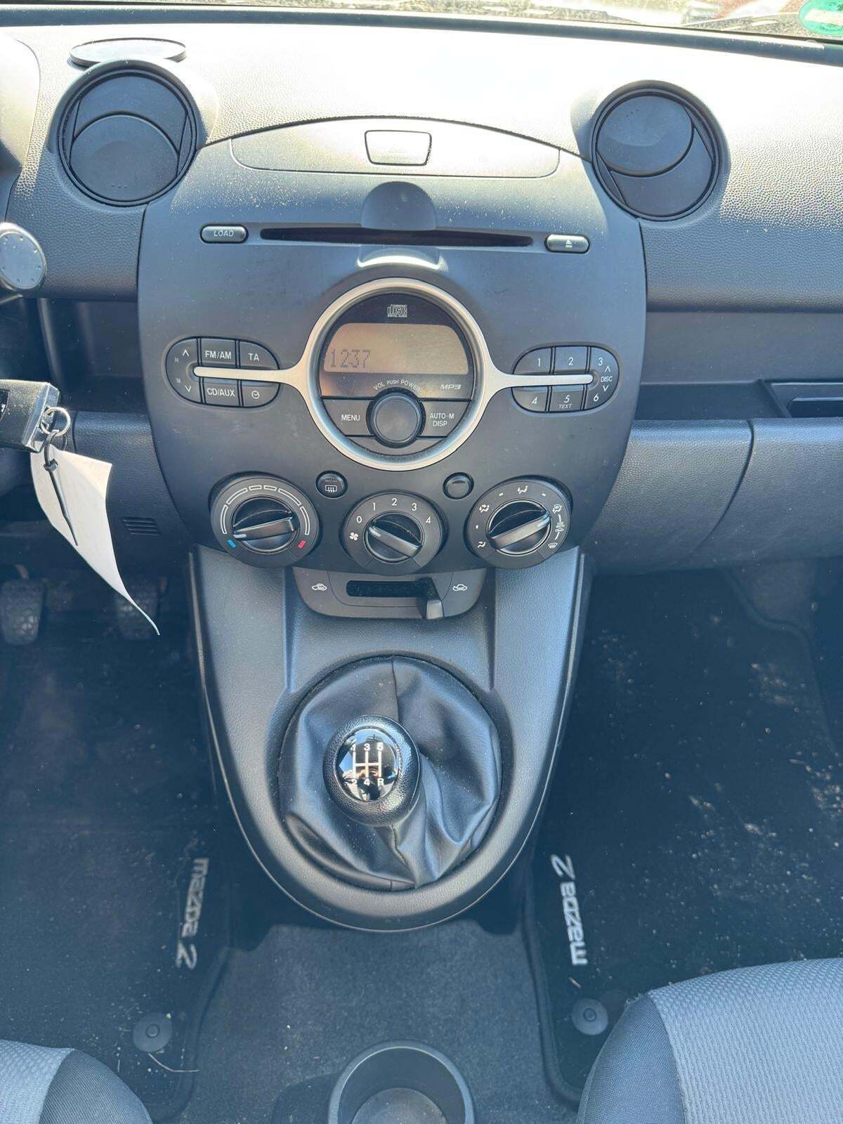 undefined Mazda 2 fra 2008