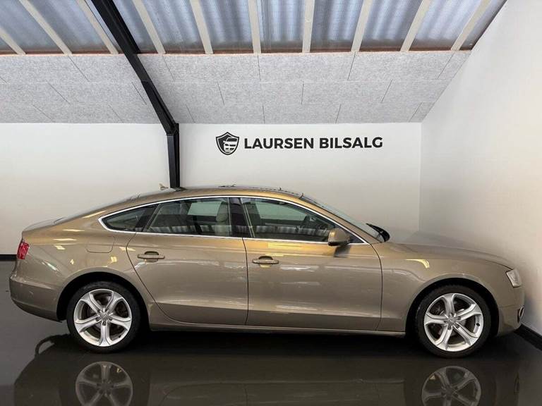 Audi A5 2,0 TDi 143 Sportback Multitr.