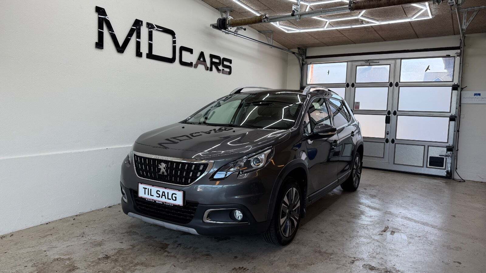 Peugeot 2008 1,2 e-THP 110 Allure Sky