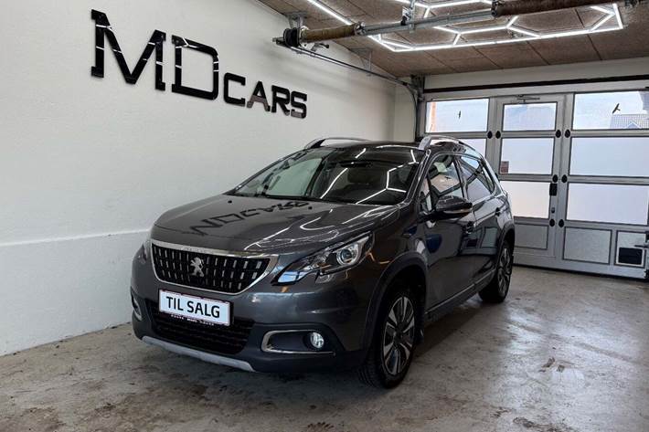 Grå Peugeot 2008 fra 2018