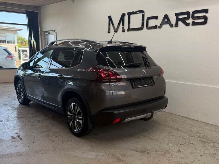 Peugeot 2008 1,2 e-THP 110 Allure Sky