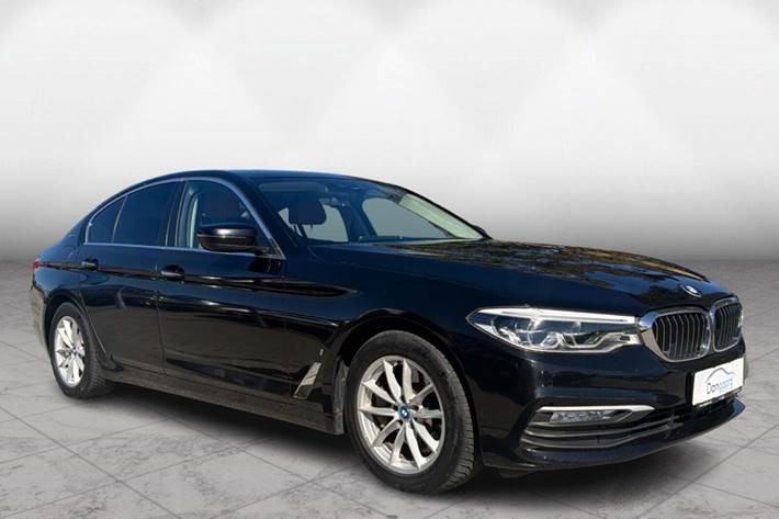 Sort BMW 530e fra 2017
