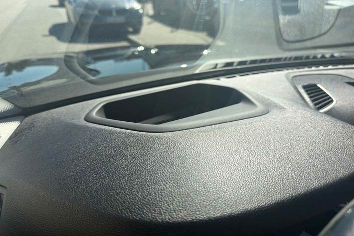 Sort BMW 530e fra 2017