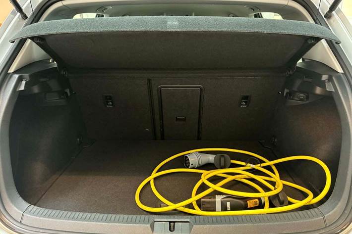 Sølv VW e-Golf VII fra 2019