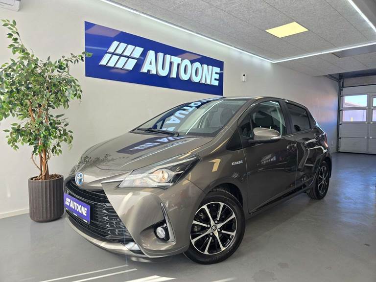 Toyota Yaris 1,5 Hybrid H3 Limited Smart e-CVT