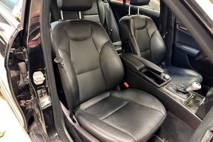 Sort Mercedes C230 fra 2008