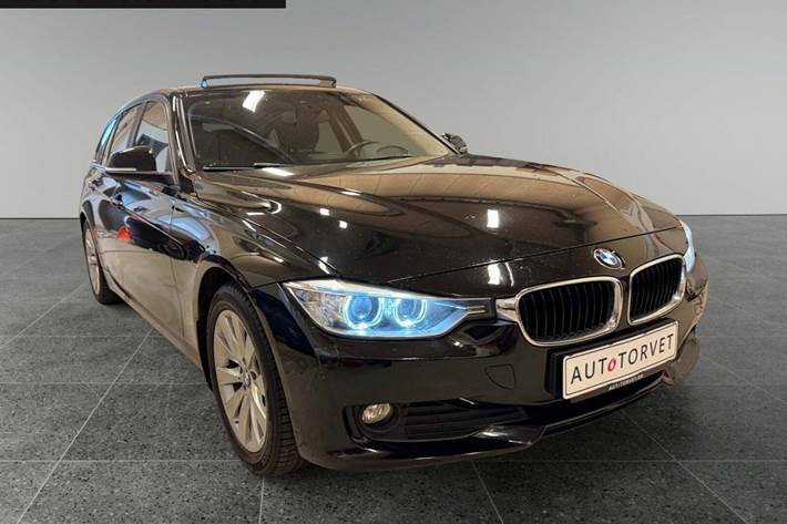 Sort BMW 318d fra 2015