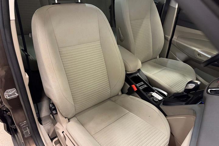 Brun Ford C-MAX fra 2016