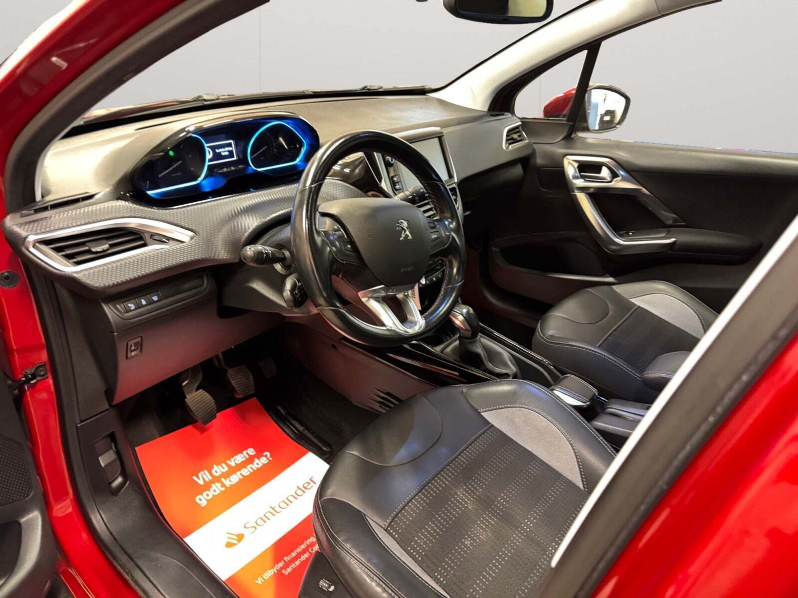 Peugeot 2008 1,6 BlueHDi 100 Allure