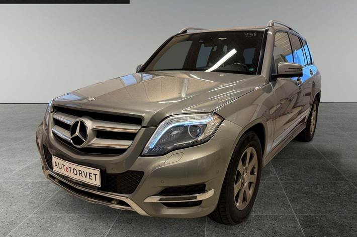 Orange Mercedes GLK220 fra 2015