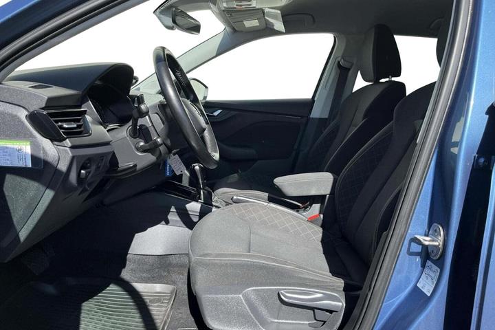 Blå Skoda Scala fra 2021