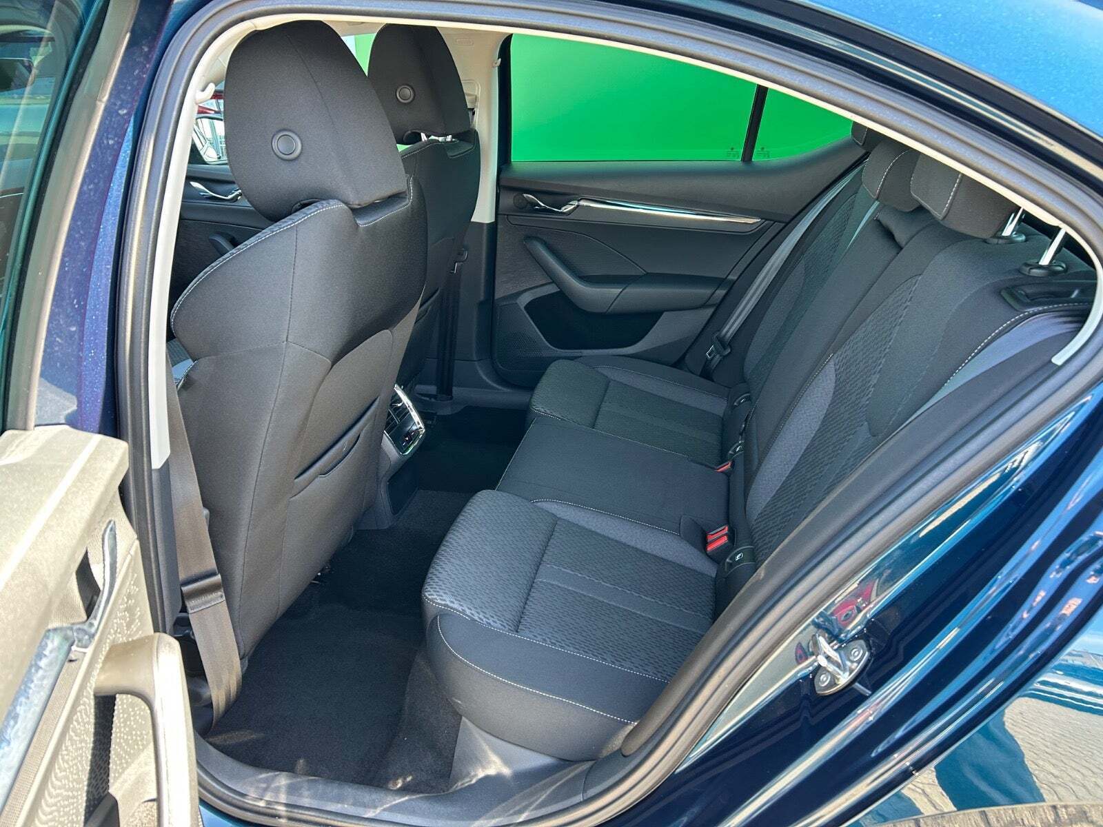 Blå Skoda Octavia fra 2020