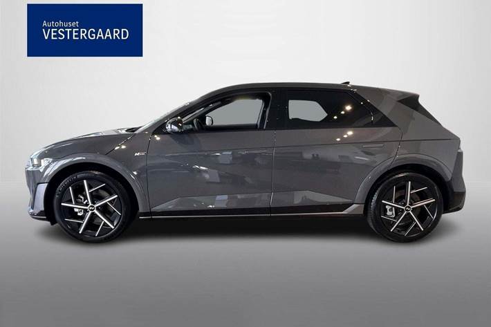 Grå Hyundai Ioniq 5 fra 2025