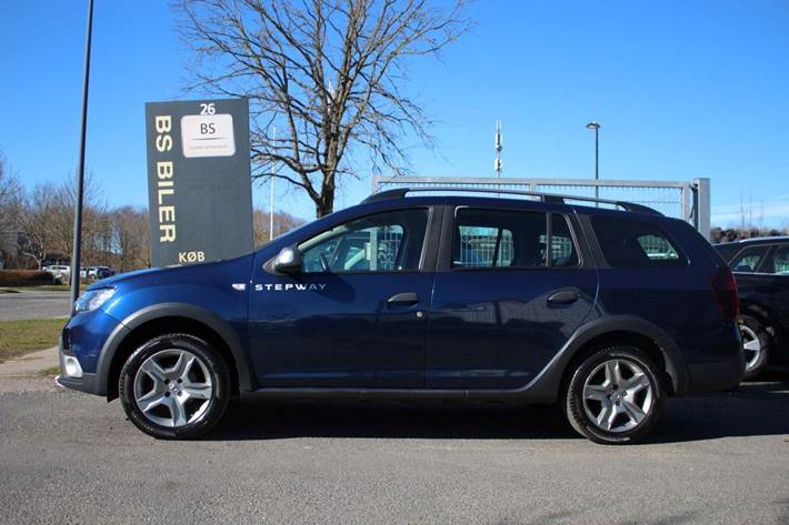 Blå Dacia Logan Stepway fra 2018