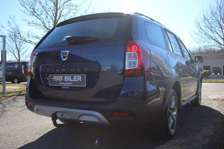 Blå Dacia Logan Stepway fra 2018