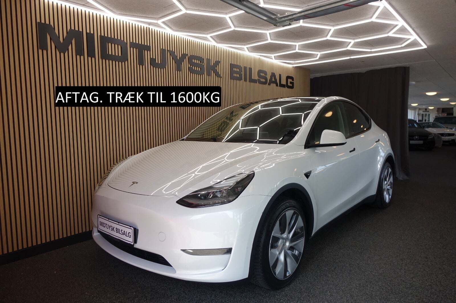 Tesla Model Y Long Range AWD