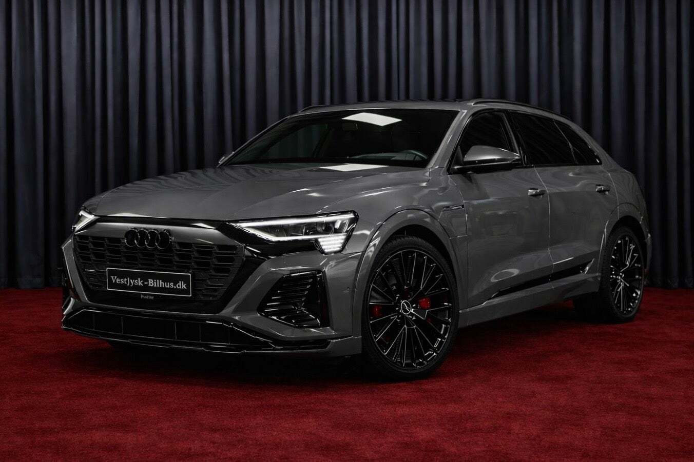 Audi Q8 e-tron 55 S-line quattro