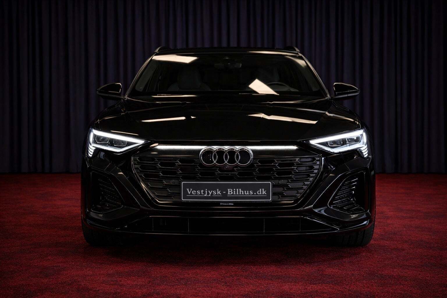 Audi Q8 e-tron 55 S-line Black Edition quattro