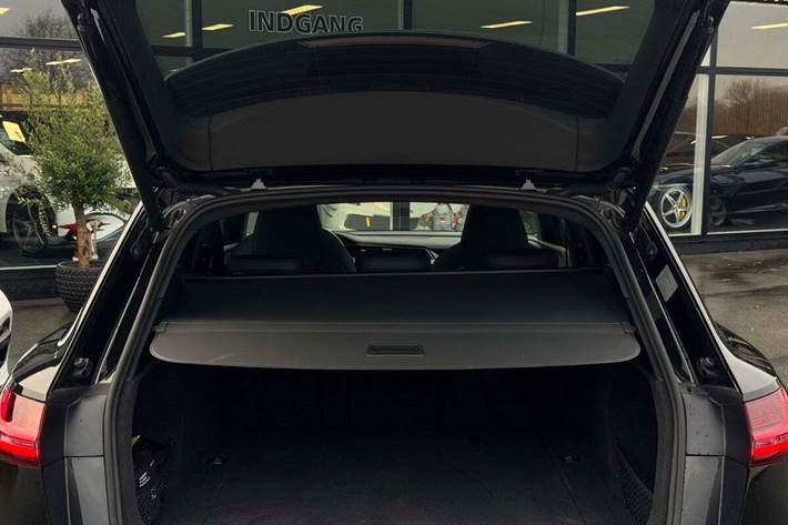 Sort Audi Q8 e-tron fra 2024