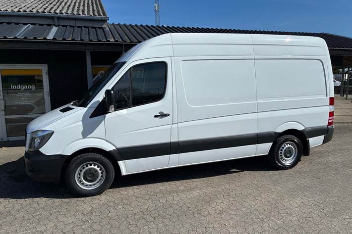 Hvid Mercedes Sprinter 316 fra 2018