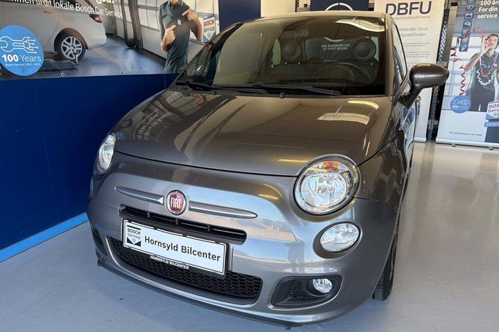 Grå Fiat 500 fra 2015