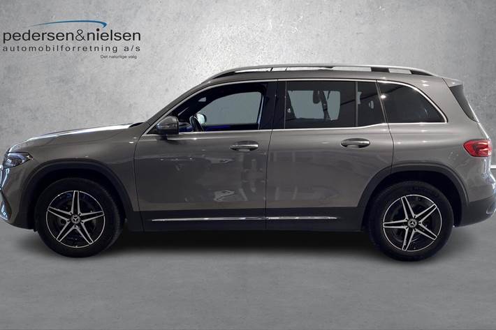 Grå Mercedes EQB 250+ fra 2024